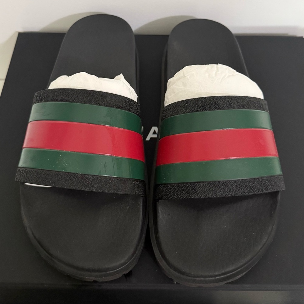 💯 Authentic Gucci slides